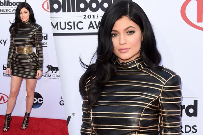 Kylie Jenner goes solo for Billboard Music Awards 2015