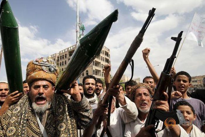 Saudi-led strikes on Yemen hit party HQ of Houthi ally Saleh