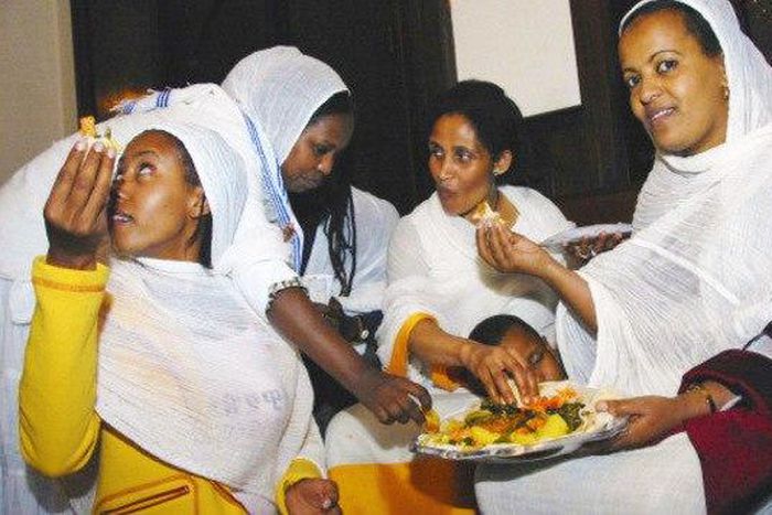 Is eating before service good or bad idea?