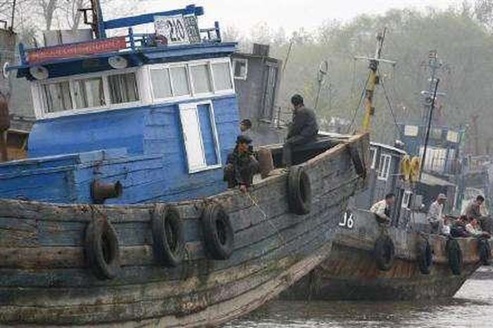 North Korea threatens South for holding fishermen