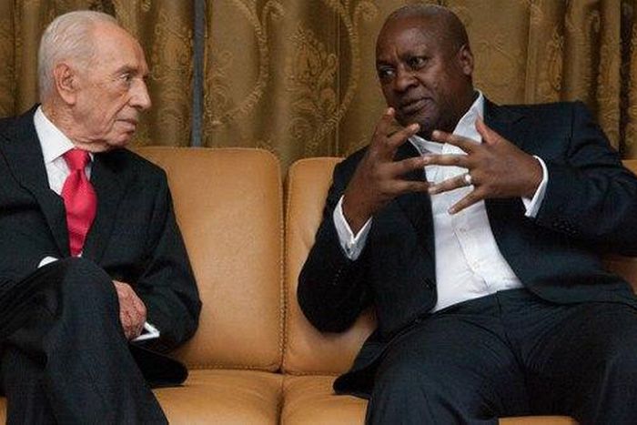 ___4004435___https:______static.pulse.com.gh___webservice___escenic___binary___4004435___2015___7___23___13___mahama-with-former-israeli-president-1-620x330