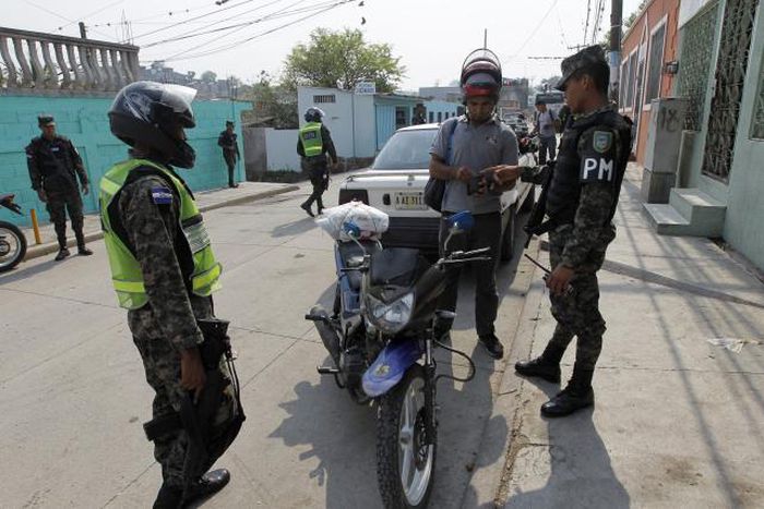 Military helps cut Honduras murder rate, but abuses spike