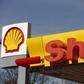Shell to axe 6,500 jobs, cut spending to cope with lower oil prices