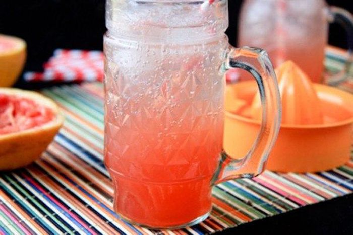 Grapefruit soda