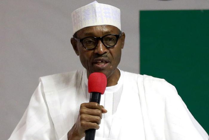 President Muhammadu Buhari addresses members of the National Working Committee during the meeting of the All Progressives Congress (APC) party at the headquarters of the party in Abuja, Nigeria July 3, 2015. REUTERS/Afolabi Sotunde