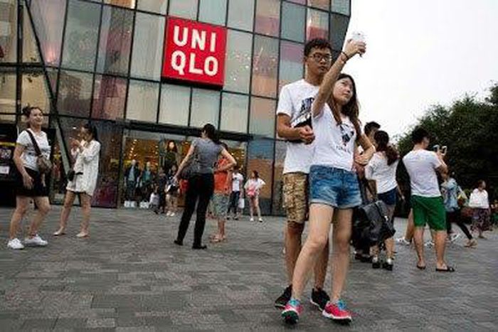 Uniqlo couple