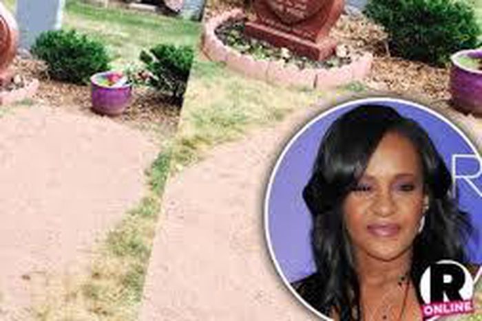Bobbi Kristina's grave revealed