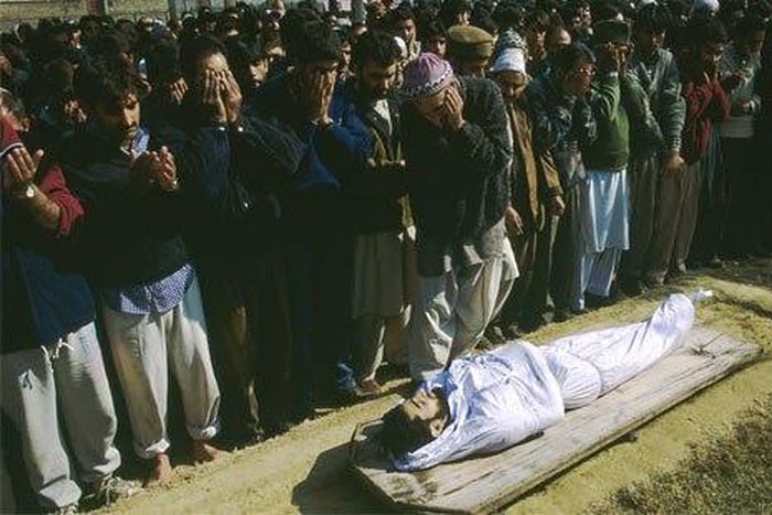 ___4016370___https:______static.pulse.com.gh___webservice___escenic___binary___4016370___2015___7___27___17___funeral-honoring-a-mujahidin