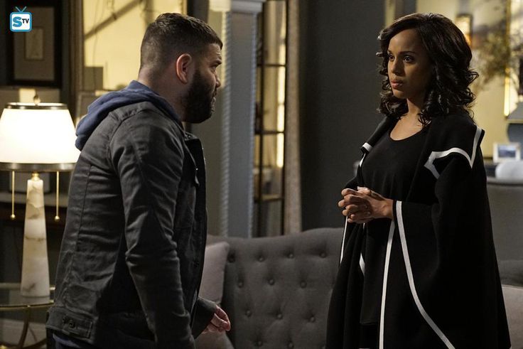 Huck and Olivia Pope in new episode of "Scandal"