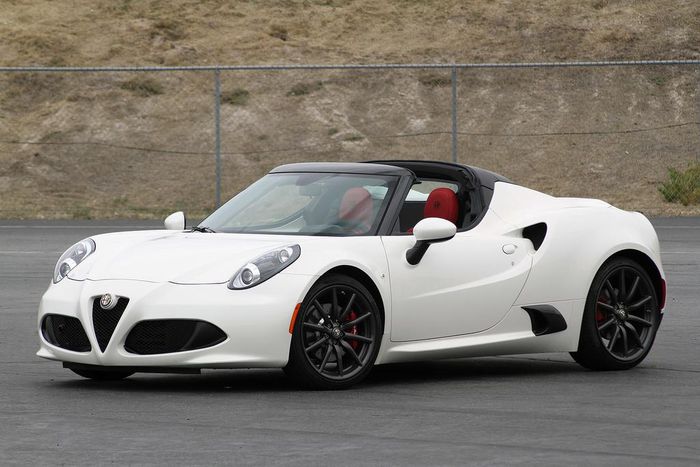 ___3857158___https:______static.pulse.com.gh___webservice___escenic___binary___3857158___2015___6___12___9___01-2015-alfa-romeo-4c-spider-fd-1