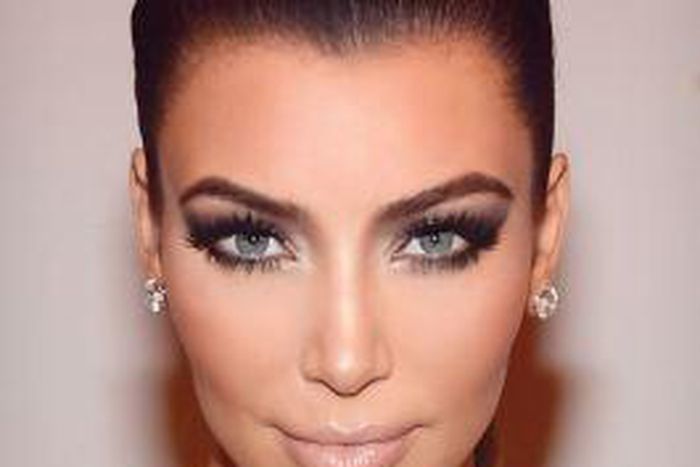 Kim Kardashian receiving threats from Khloe and Kendall