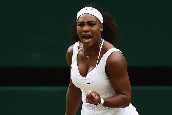 Serena Williams beats Victoria Azarenka