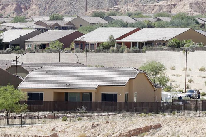 A 'Moral Dilemma' After Las Vegas Massacre: Sell the Gunman's Weapons, or Destroy Them