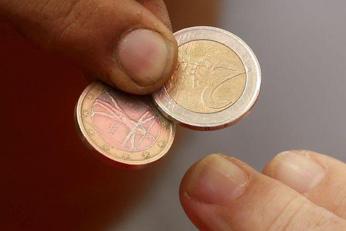 Betting odds show "Grexit" now looks more likely than ever