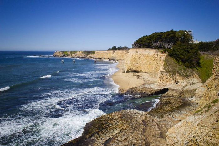 ___3791588___https:______static.pulse.com.gh___webservice___escenic___binary___3791588___2015___5___24___16___ocean_cliff_by_deann52-d4sflwu