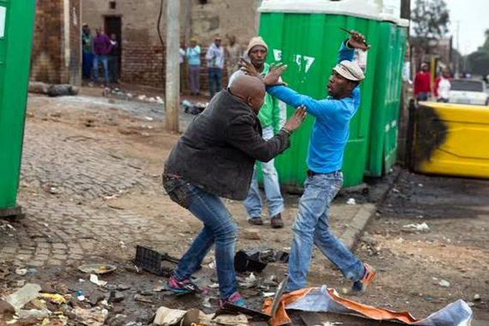 South African men brutally murder Mozambican, Emmanuel Sithole