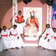 Ejike Asiegbu playing the role of Olu Akengbuwa addressing his chiefs