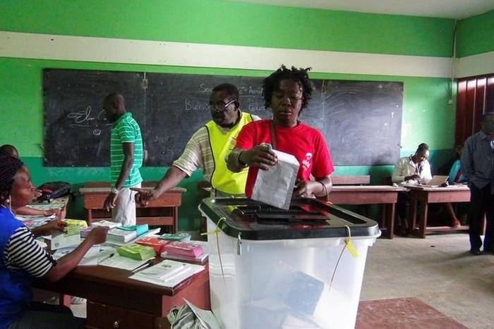 A woman votes during the presidential election in Libreville, Gabon, August 27, 2016.