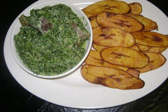 Ndole and friend plantains (dodo)