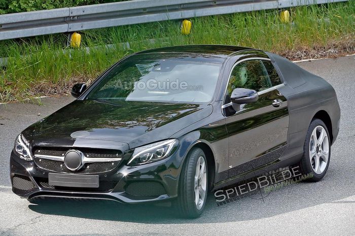 Mercedes Benz C-Class spy photo