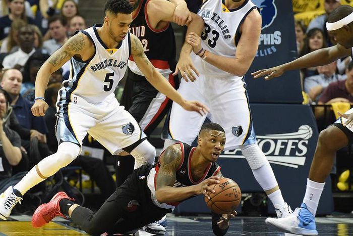 ___3712257___https:______static.pulse.com.gh___webservice___escenic___binary___3712257___2015___4___30___13___damianlillard-cropped_9r0gnts7g08gzzaatl7watwe