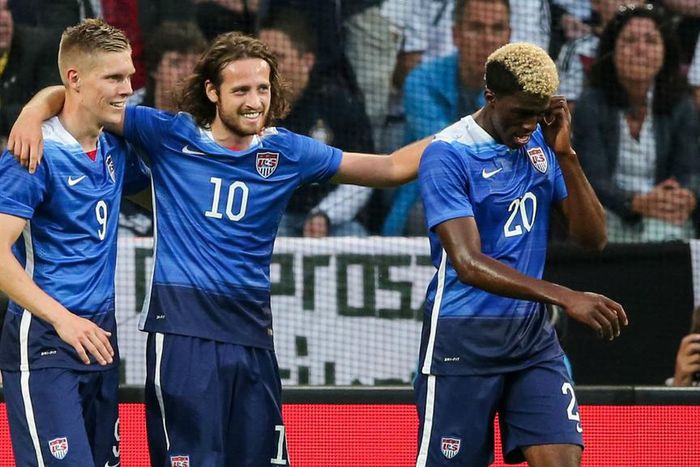 ___3851940___https:______static.pulse.com.gh___webservice___escenic___binary___3851940___2015___6___11___5___mixdiskerud-cropped_1k09ih7e310lk1ajbogcesob8n