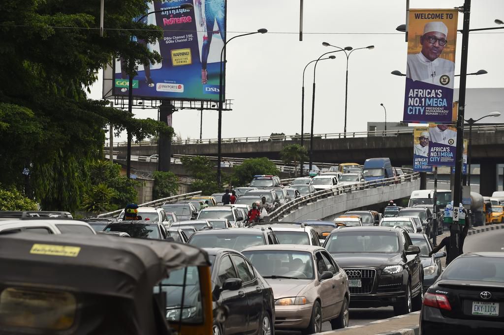Traffic in Lagos was hellish in December (AFP PHOTO / PIUS UTOMI EKPEI/Guardian)
