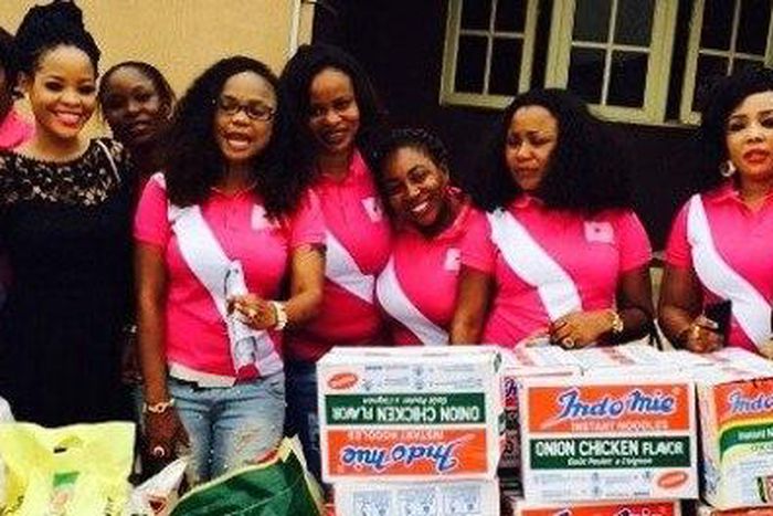 Iyabo Ojo and members of Pinkies Foundation