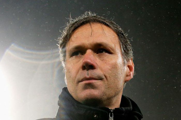 Netherlands appoint Van Basten as assistant coach