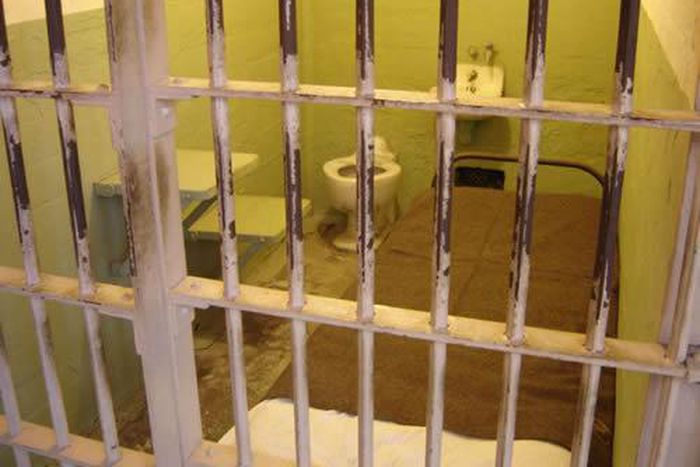 ___3609396___https:______static.pulse.com.gh___webservice___escenic___binary___3609396___2015___3___28___1___Prison_cell