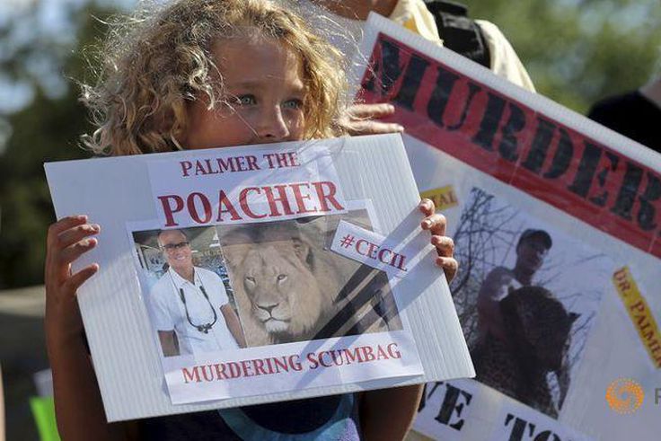 Hunting club that suspended U.S. hunter donates to top lawmakers