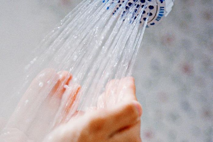 Cold showers vs hot showers