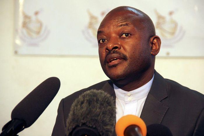 Burundian President Pierre Nkurunziza speaks to the media after he registered to run for a third five-year term in office, in the capital Bujumbura, May 8, 2015.  REUTERS/Jean Pierre Aime Harerimana