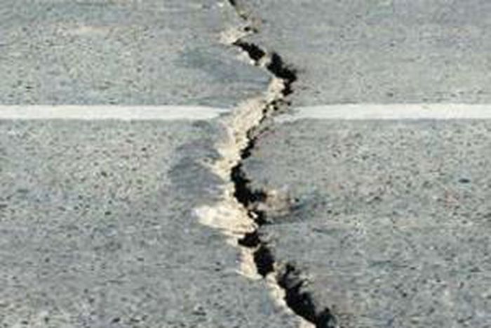 At least three killed in eastern Congo quake