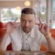 Justin Timberlake revives white denim