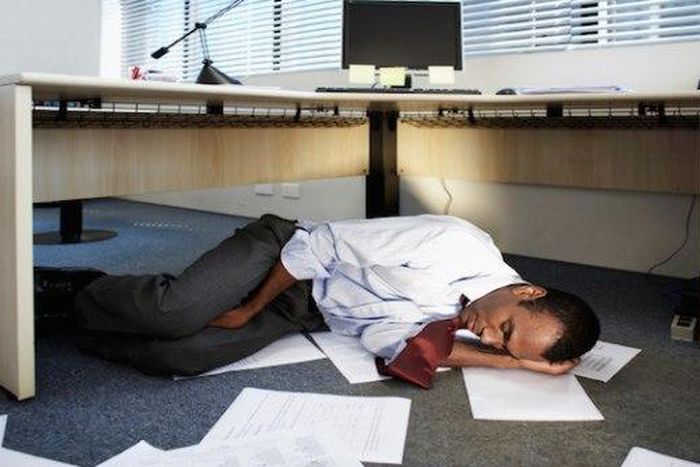 ___4016467___https:______static.pulse.com.gh___webservice___escenic___binary___4016467___2015___7___27___18___man-sleeping-at-work