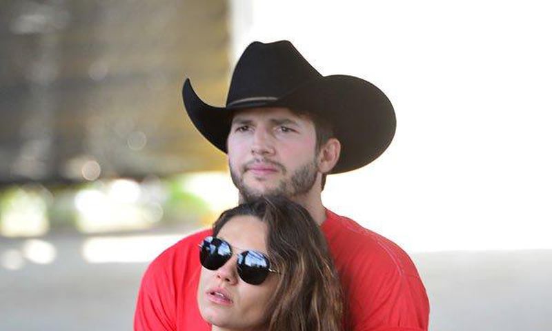 Ashton Kutcher and Mila Kunis