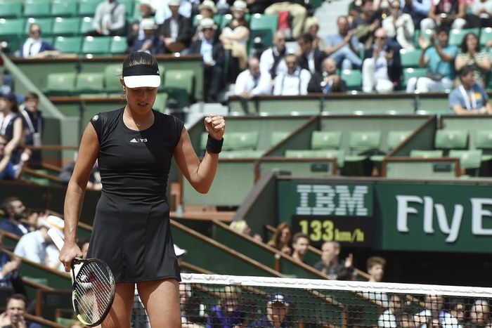 Ana Ivanovic eases into Roland Garros semi-finals
