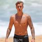 Justin Bieber flaunts it all in Hawaii