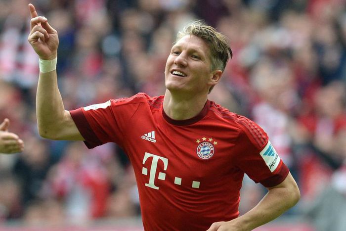 ___3789405___https:______static.pulse.com.gh___webservice___escenic___binary___3789405___2015___7___12___20___schweinsteiger-cropped_14w020qcgsm1iz69kyaxc7qrc