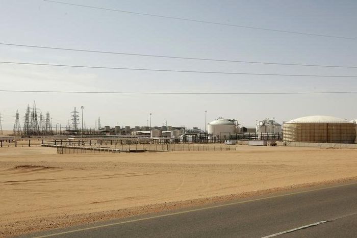 A general view shows Libya's El Sharara oilfield December 3, 2014.  REUTERS/Ismail Zitouny