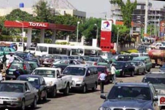 ___3794369___https:______static.pulse.com.gh___webservice___escenic___binary___3794369___2015___5___25___17___fuel+scarcity_1