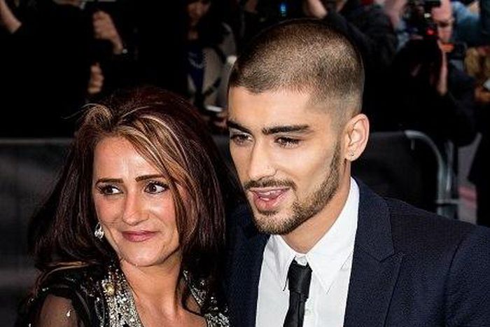 Zayn Malik and mum at the Asian Award