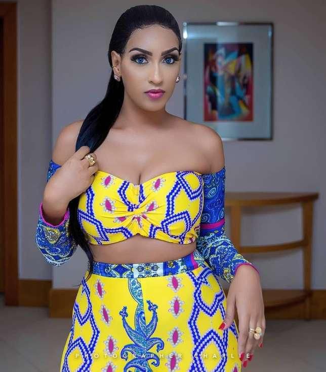 ___9091201___2018___11___10___7___juliet-ibrahim-african-print