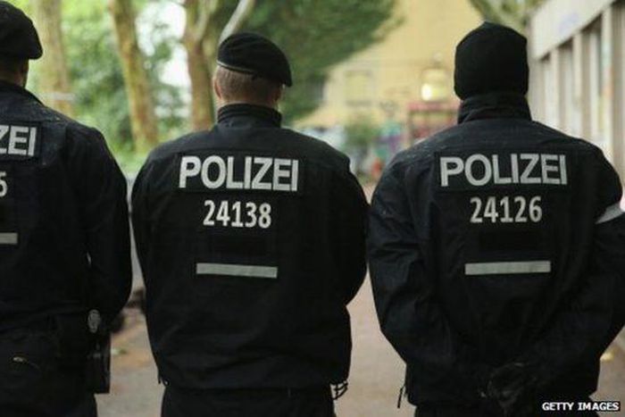 ___3729806___https:______static.pulse.com.gh___webservice___escenic___binary___3729806___2015___5___6___13____82795954_police