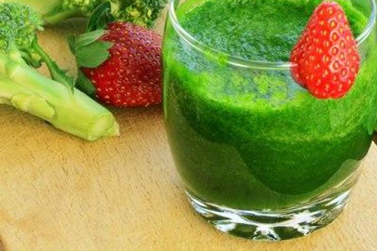 Strawberry and Broccoli Smoothie