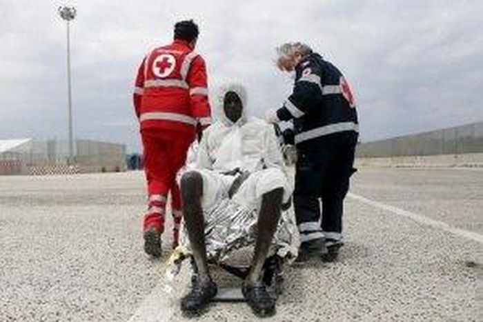 Suicide attack kills 38 Iraqi policemen