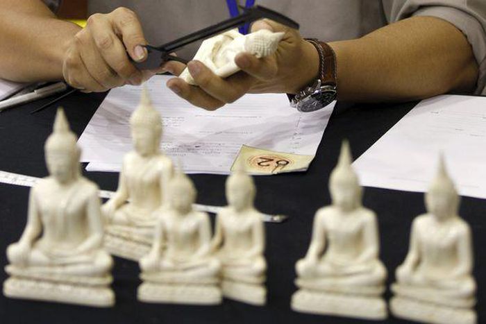 U.S. pushes China on ivory trade, wildlife NGOs