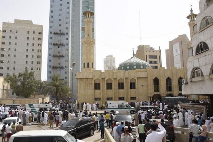 Government detains 26 over Islamic State suicide attack on mosque