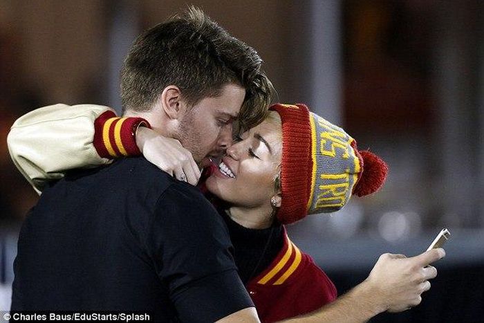 Is Miley Cyrus back with boyfriend, Patrick Schwarzenegger?